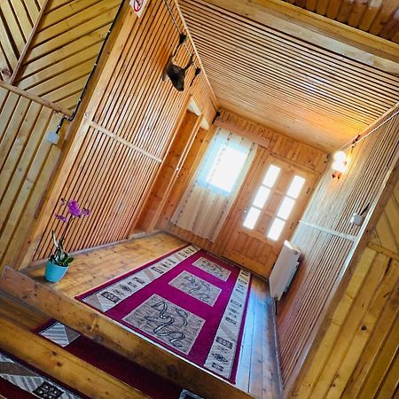Casa Andu Hotel ดิมโบวิชิอัวรา ภายนอก รูปภาพ